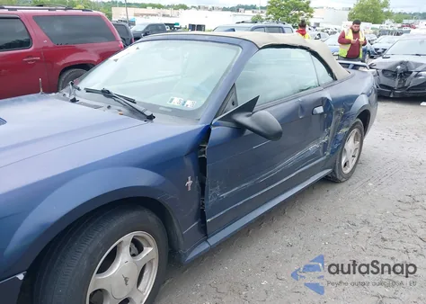 2001 Ford Mustang z USA, uszkodzony, nr VIN 1FAFP44471F241472